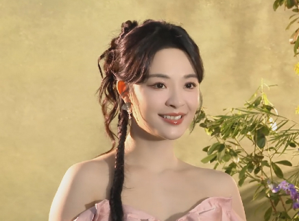 李莎旻子温柔明媚元气满满