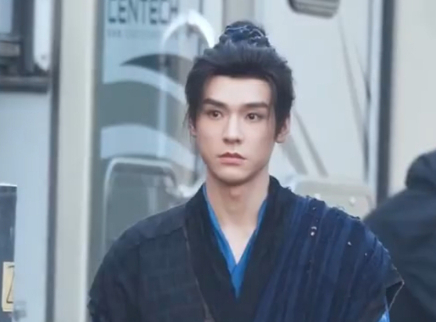 龚俊《白衣公卿》新路透释出