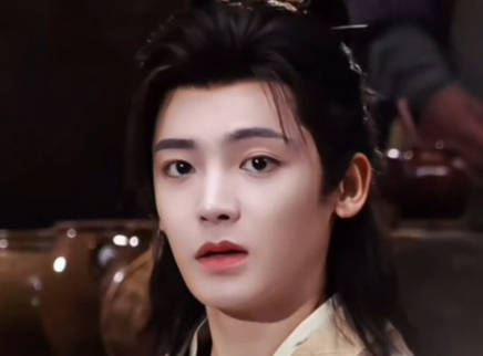 侯明昊《碧血蝉》棕衣路透