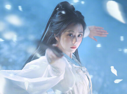 谭松韵分享《逍遥》角色大片